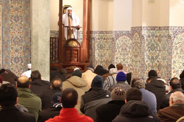 إذا استنار العقل بالعلم أنار الدنيا.. ننشر نص خطبة الجمعة المقبلة