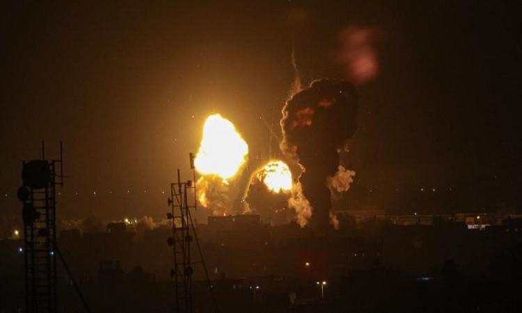 11 شهيدا بقصف الاحتلال منزلا شمال قطاع غزة