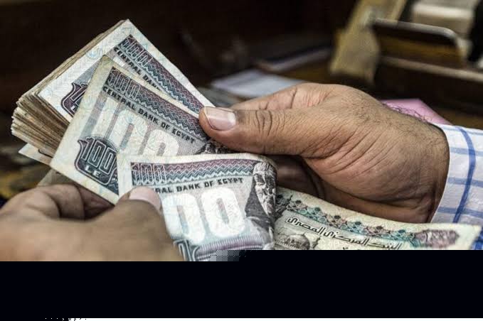 150 جنيهًا حدًا أدنى علاوة للعاملين بالدولة من يوليو المقبل