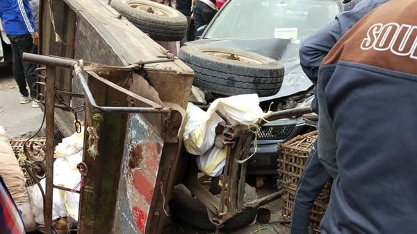 السائق أصيب بـ غيبوبة.. سيارة ملاكي تصطدم بعربة كارو وإصابة 6 أشخاص بطنطا السائق أصيب بـ غيبوبة.. سيارة ملاكي تصطدم بعربة كارو وإصابة 6 أشخاص بطنطا