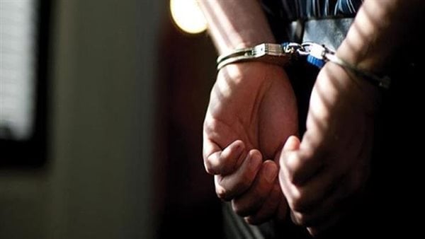 القبض على المتهم بإنهاء حياة شقيقه بسبب خلافات على الميراث بأبو حماد القبض على المتهم بإنهاء حياة شقيقه بسبب خلافات على الميراث بأبو حماد