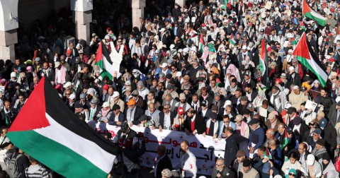 المغرب.. محامون يتظاهرون رفضا للإبادة الإسرائيلية في غزة