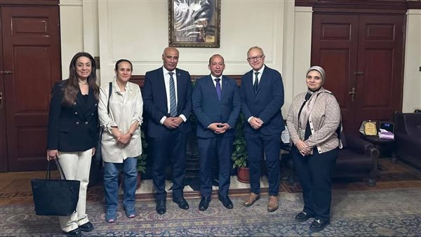 عميد طب قصر العيني يستقبل نظيره بجامعة كريستيان ألبريشت بكيل الألمانية