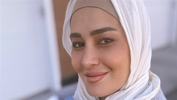 للمرة الثالثة.. حلا شيحة ترتدي الحجاب: “سلام داخلي محتاجينه في حياتنا” للمرة الثالثة.. حلا شيحة ترتدي الحجاب: “سلام داخلي محتاجينه في حياتنا”