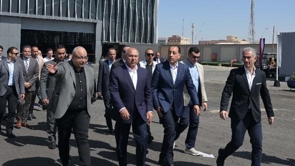 مدبولي يبدأ جولة تفقدية بعدد من مشروعات الإسماعيلية الخدمية.. ويشهد احتفالية قناة السويس بيوم التفوق مدبولي يبدأ جولة تفقدية بعدد من مشروعات الإسماعيلية الخدمية.. ويشهد احتفالية قناة السويس بيوم التفوق