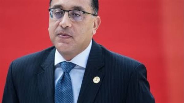 مدبولي يشهد إطلاق مشروع جمع المخلفات الصلبة من السفن بقناة السويس