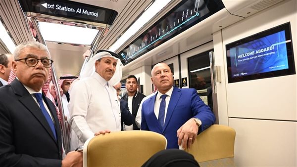 كامل الوزير يزور مترو الرياض ويبحث تعزيز التعاون الصناعي مع السعودية (صور)