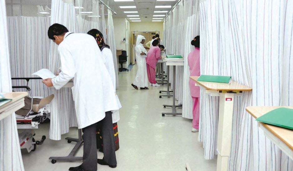 تعميم لوزارة الصحة باستخدام مسميين جديدين للممرض المساعد والقابلة المساعدة​​