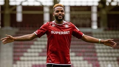 وفاة آرون بوبيندزا لاعب الزمالك السابق وفاة آرون بوبيندزا لاعب الزمالك السابق
