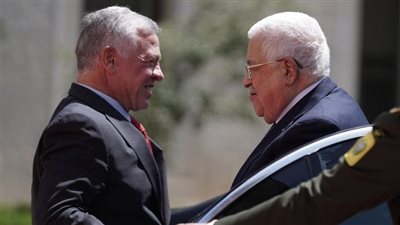 الرئيس الفلسطيني: استهداف الأردن هو استهداف لفلسطين ومحاولة لزعزعة الاستقرار في المنطقة الرئيس الفلسطيني: استهداف الأردن هو استهداف لفلسطين ومحاولة لزعزعة الاستقرار في المنطقة