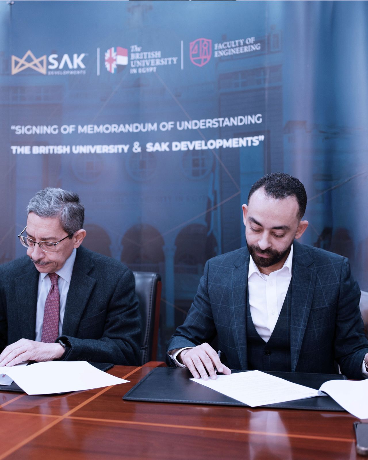شركة SAK للتطوير توقع بروتوكول تعاون مع الجامعة البريطانية لتأهيل الطلبة لسوق العمل