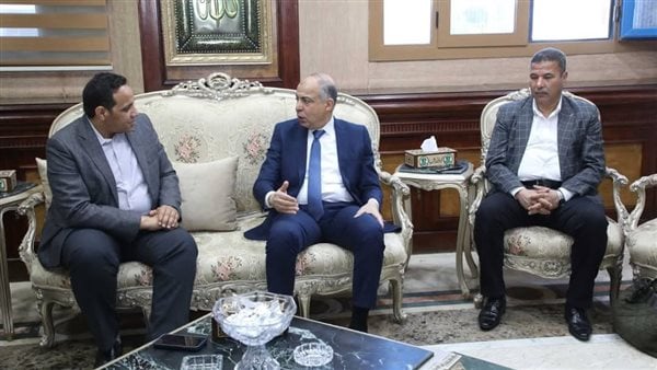 محافظ المنيا يلتقي وفد البنك الدولي وبرنامج التنمية المحلية بصعيد مصر لمتابعة المشروعات الممولة