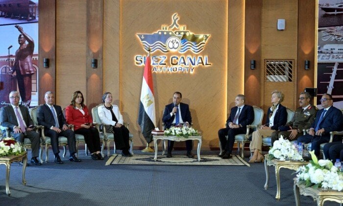 مدبولي: نشهد اليوم تحولًا جذريًا في أنشطة وخدمات قناة السويس وانفتاحها على العالم مدبولي: نشهد اليوم تحولًا جذريًا في أنشطة وخدمات قناة السويس وانفتاحها على العالم