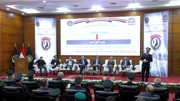ضابط بالداخلية: الاختيار 2 أول عمل حقيقي يسلط الضوء بعمق على دور رجال الظل في حماية الدولة والمواطن ضابط بالداخلية: الاختيار 2 أول عمل حقيقي يسلط الضوء بعمق على دور رجال الظل في حماية الدولة والمواطن