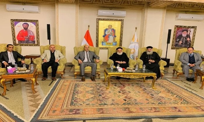مدير تعليم الإسكندرية يزور الكنيسة المرقسية لتهنئة الإخوة الأقباط بعيد القيامة المجيد مدير تعليم الإسكندرية يزور الكنيسة المرقسية لتهنئة الإخوة الأقباط بعيد القيامة المجيد