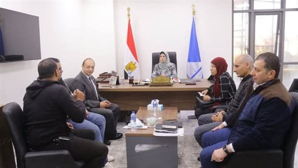 نائب محافظ دمياط تتابع تجهيزات شواطئ رأس البر المجانية استعدادًا لشم النسيم