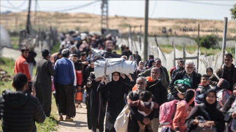 بسبب هجمات إسرائيل.. الأمم المتحدة: 500 ألف نزحوا بغزة منذ منتصف مارس بسبب هجمات إسرائيل.. الأمم المتحدة: 500 ألف نزحوا بغزة منذ منتصف مارس