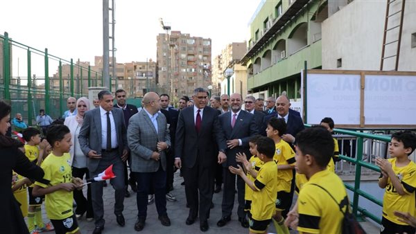 محافظ الجيزة يطلق النسخة الأولى من مونديال المدارس: منصة لاكتشاف المواهب محافظ الجيزة يطلق النسخة الأولى من مونديال المدارس: منصة لاكتشاف المواهب