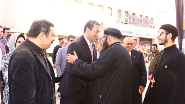 محافظ دمياط يزور كنيسة العذراء ضمن احتفالات عيد القيامة