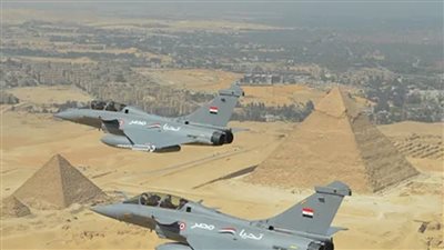 «تعزيز التعاون الدفاعي».. الجيشان المصري والصيني يجريان أول تدريب جوي مشترك «تعزيز التعاون الدفاعي».. الجيشان المصري والصيني يجريان أول تدريب جوي مشترك