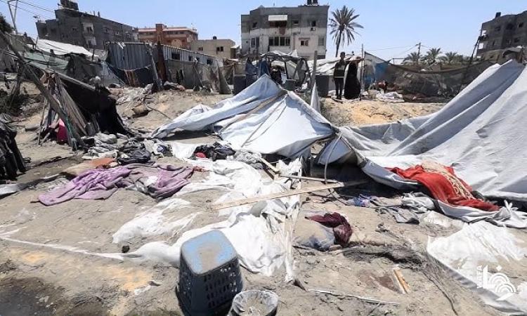 استشهاد 10 فلسطينيين في قصف الاحتلال خيمة تؤوي نازحين غرب خان يونس