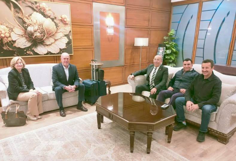 الدهراوي يستقبل رئيس الاتحاد الدولي للكاراتيه لمتابعة بطولة الدورى العالمي الدهراوي يستقبل رئيس الاتحاد الدولي للكاراتيه لمتابعة بطولة الدورى العالمي