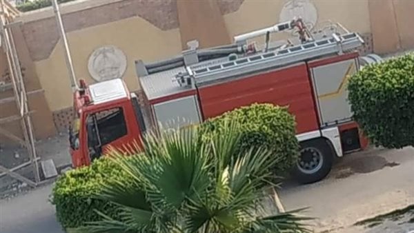 حريق داخل الوحدة الصحية بالفرافرة.. والحماية المدنية تسيطر على النيران حريق داخل الوحدة الصحية بالفرافرة.. والحماية المدنية تسيطر على النيران