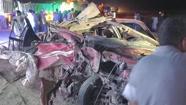 مصرع وإصابة 6 آخرين بحادث بطريق ادفو مرسي علم باسوان مصرع وإصابة 6 آخرين بحادث بطريق ادفو مرسي علم باسوان
