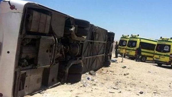 أعلى طريق إدفو مرسى علم.. مصرع وإصابة 6 أشخاص بحادث سيارتين