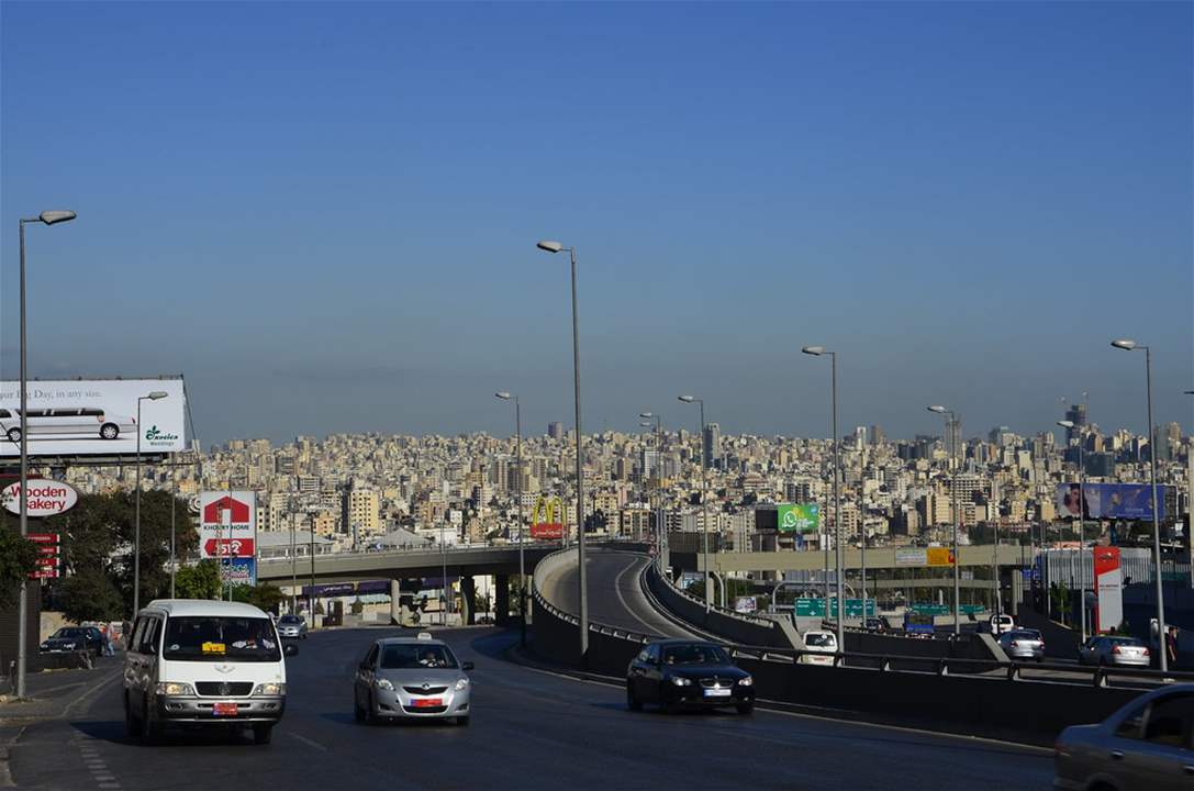 زحمة السير سببها "يقظة" رؤساء البلديات "للتزفيت"! (أسرار نداء الوطن) زحمة السير سببها "يقظة" رؤساء البلديات "للتزفيت"! (أسرار نداء الوطن)