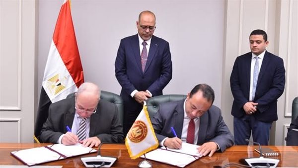 وزير العمل يُوّقع على بروتوكول تعاون مع شركة كومبليو للخدمات التوظيفية الإيطالية