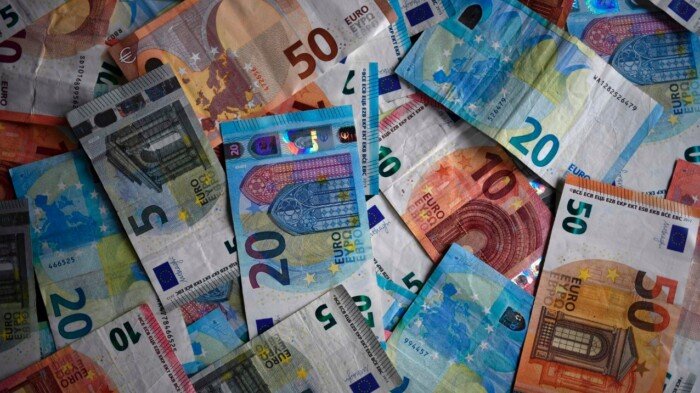 سعر اليورو اليوم الخميس 17 أبريل 2025