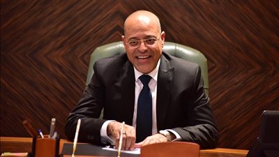 وزير العمل: توفير 30 وظيفة للعمال المصريين في شركة إنشاءات في السعودية وزير العمل: توفير 30 وظيفة للعمال المصريين في شركة إنشاءات في السعودية