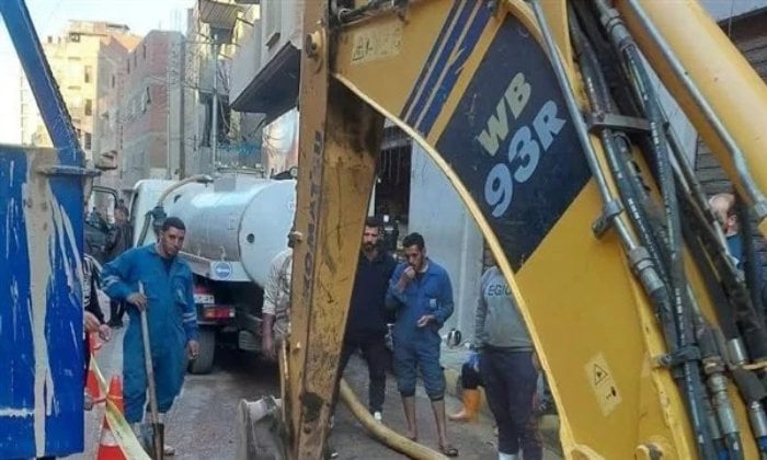 مياه المنوفية تنجح في إصلاح خط مياه بشارع رئيسي بالشهداء مياه المنوفية تنجح في إصلاح خط مياه بشارع رئيسي بالشهداء