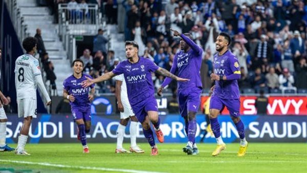 الهلال في مهمة استعادة الثقة أمام الخليج.. والأنظار على مواجهة محمد شريف