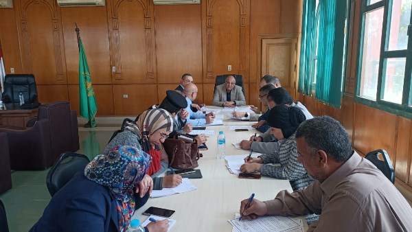 محافظ القليوبية يترأس اللجنة العليا للإعلانات لبحث طلبات المُعلنين محافظ القليوبية يترأس اللجنة العليا للإعلانات لبحث طلبات المُعلنين