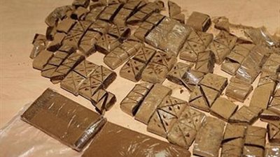 ضبط عنصرين بشمال سيناء بحوزتهما 36 كيلوحشيش بقيمة 4 ملايين جنيه ضبط عنصرين بشمال سيناء بحوزتهما 36 كيلوحشيش بقيمة 4 ملايين جنيه