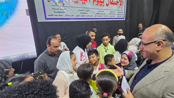 محافظ القليوبية يشهد احتفالية تكريم الأيتام بشبرا الخيمة محافظ القليوبية يشهد احتفالية تكريم الأيتام بشبرا الخيمة