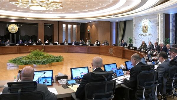 رئيس الوزراء: مستعدون لتذليل جميع العقبات أمام الاستثمارات الأجنبية في مصر رئيس الوزراء: مستعدون لتذليل جميع العقبات أمام الاستثمارات الأجنبية في مصر