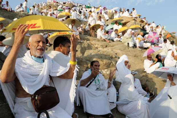 موعد سفر أول فوج لحجاج الجمعيات 2025