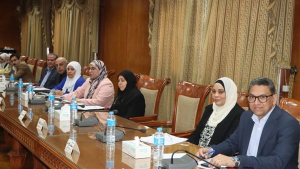 رئيس جامعة المنوفية يعقد اجتماع لجنة المنشآت الجامعية رئيس جامعة المنوفية يعقد اجتماع لجنة المنشآت الجامعية