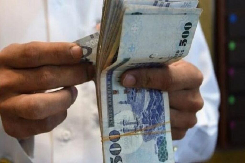 "لونغبو موتورز" تتحدى "تسلا".. بأول سيارة كهربائية مكشوفة في 2026