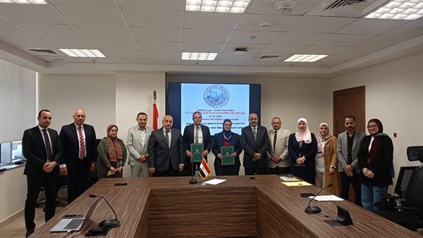“نقل الكهرباء” توقع عقدًا جديدًا لدعم محطة S4 لاستيعاب قدرات مشروعات طاقة الرياح بخليج السويس