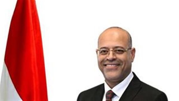وزير العمل: الإثنين والخميس المقبلان إجازة مدفوعة الأجر للعاملين بالقطاع الخاص