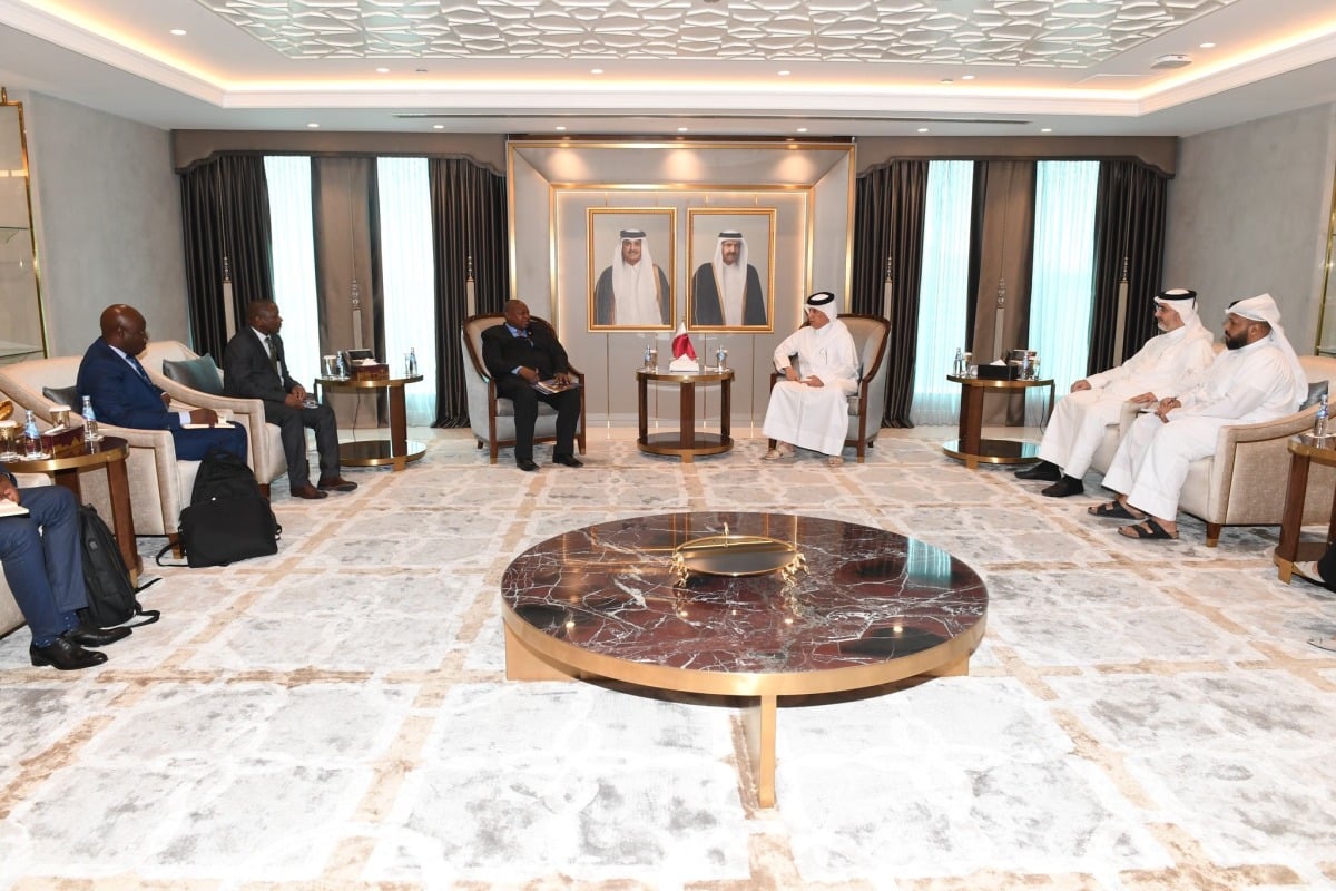 وزير الدولة للشؤون الخارجية يجتمع مع المبعوث الخاص للرئيس الزامبي وزير الدولة للشؤون الخارجية يجتمع مع المبعوث الخاص للرئيس الزامبي