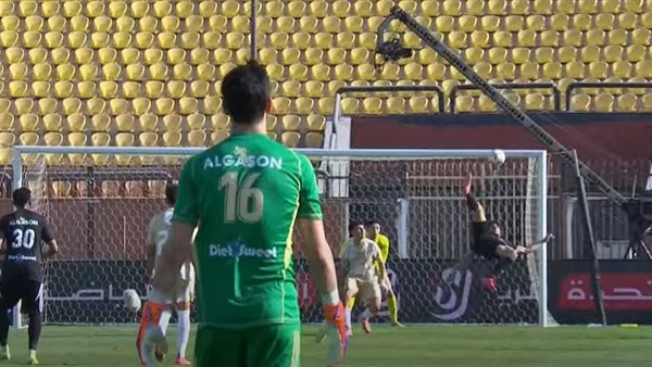 في دقيقتين.. فاركو يضرب شباك الأهلي بهدفين بكأس عاصمة مصر.