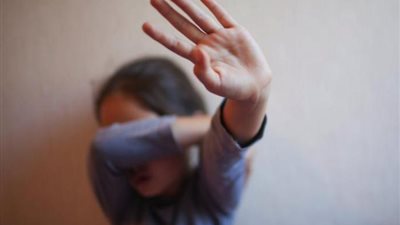 داخل دورة مياه.. مجهول يهتك عرض طالبة بمدرسة ايتدائية بالمرج