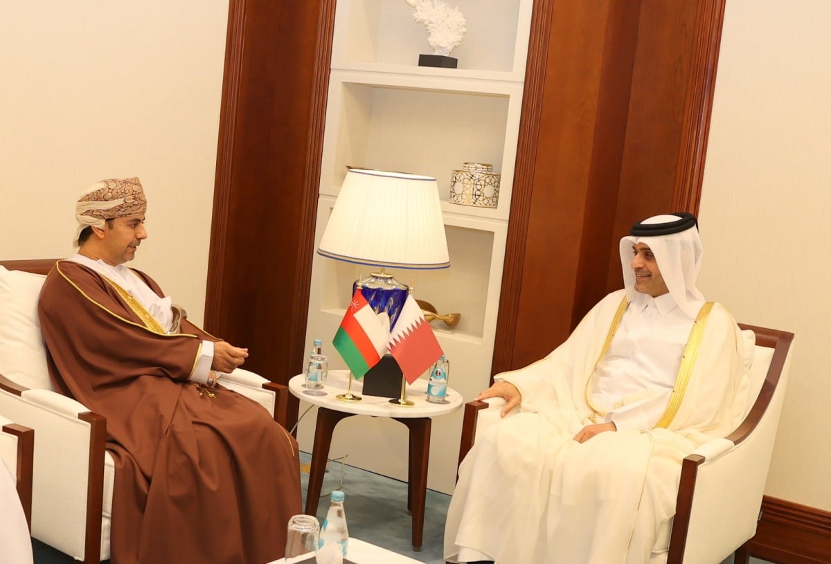  وزير المواصلات يجتمع مع وزير الأشغال العامة والنقل اللبناني ورئيس هيئة الطيران المدني العماني وزير المواصلات يجتمع مع وزير الأشغال العامة والنقل اللبناني ورئيس هيئة الطيران المدني العماني