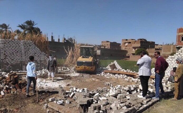 نقادة تواصل حملات الإزالة ضمن الموجة 25
