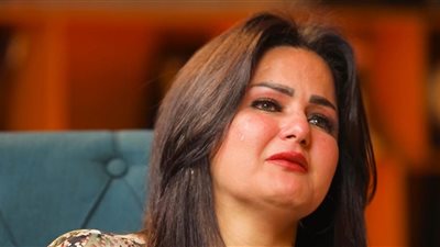 سما المصري لـ نزار الفارس: منتج حاول يبتزني بدور مقابل علاقة غير شرعية سما المصري لـ نزار الفارس: منتج حاول يبتزني بدور مقابل علاقة غير شرعية